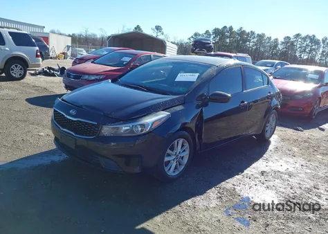 2017 Kia Forte S z USA, uszkodzony, nr VIN 3KPFL4A70HE017615